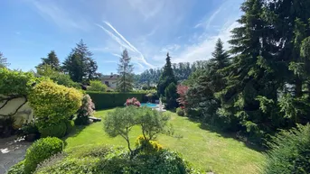 Expose Zweifamilienhaus mit großem Garten!