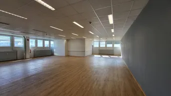 Expose Bürofläche im Erdgeschoß
