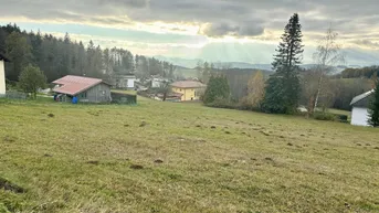 Expose Baugrundstück in Aussichtslage
