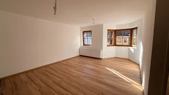 Expose Schöne Wohnung *Erstbezug nach Renovierung*