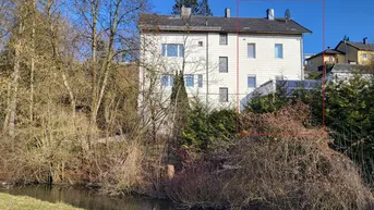 Expose 2 Eigentumswohnungen im 4-Parteien-Haus im Zentrum!