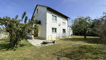Expose Wohnhaus mit großem Grundstück in Top Siedlungslage
