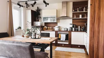 Expose Erdgeschosswohnung mit Terrasse, Garten, PV und Kamin