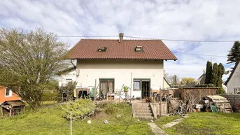 Expose Einfamilienhaus mit großem Garten und viel Potenzial