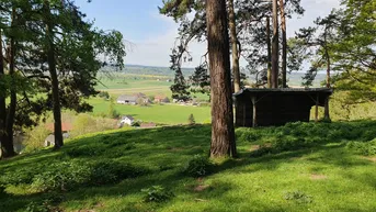 Expose Landwirtschaftlicher Nutzgrund in wunderschöner ruhiger Aussichtslage !