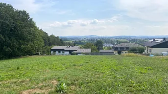 Expose Sonniger Baugrund mit Grünstreifen in schöner Lage in Stadtnähe (1.491 m²)