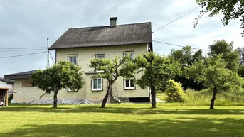 Expose Teilrenoviertes Wohnhaus Nähe Ortsbereich