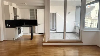 Expose Lichtdurchflutete Dachgeschosswohnung mit Loggia - wohnen über den Dächern der Linzer Hauptstraße!