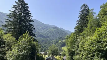 Expose Ihr leistbarer Wohntraum im Grünen - Haus mit Potenzial nahe dem Ortszentrum