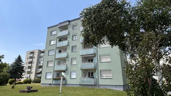 Expose Familienwohnung - Aufzug - Tiefgarage