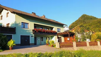 Expose Charmantes Mehrfamilienhaus mit Potenzial