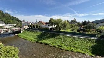 Expose Helle Mietwohnung im Zentrum mit herrlichem Ausblick