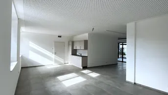 Expose Dorf Leben - Attraktives 64 m² Geschäftslokal / Büro / Praxis + 14 m² Lager