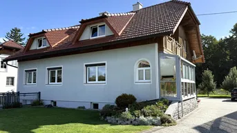 Expose Gemütliches Eigenheim mit Wintergarten und kleiner Grünoase