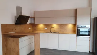Expose Schöne neuwertige 3-Zimmer Wohnung mit großer Dachterrasse !!!