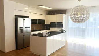 Expose Wohnen mit Weitblick - Geräumige 4-Zimmer-Wohnung in schöner Lage