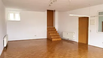 Expose Büro- und Lagerflächen zur vielseitigen Nutzung im Zentrum von Weichstetten!