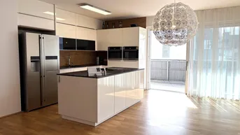 Expose Wohnen mit Weitblick - Geräumige 4-Zimmer-Wohnung in schöner Lage