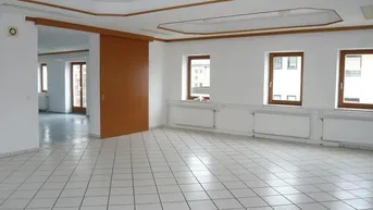 Expose helle Bürofläche im Zentrum von Ried/I. 