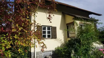 Expose Wohnen am Pfarrgrund - älteres Einfamilienhaus mit kleinem Garten