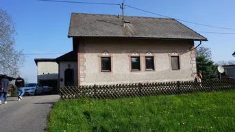 Expose Älteres Wohnhaus mit Nebengebäude ländlich gelegen