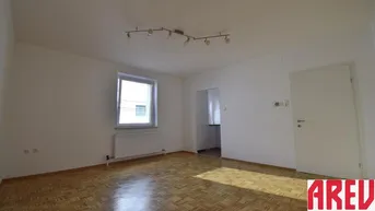 Expose FRISCH SANIERTE 3 ZIMMER WOHNUNG IN WUNDERBARE LAGE IN EBELSBERG!