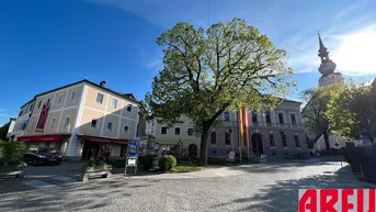 Expose SONNIGE UND SCHÖNE WOHNUNG AM RATHAUSPLATZ IN KIRCHDORF!