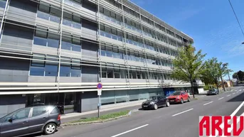 Expose ARBEITEN AUF 2 EBENEN - GROSSZÜGIGE BÜROFLÄCHE