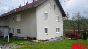 Expose Kapitalanlage - Wohnhaus mit zwei Einheiten zum Vermieten
