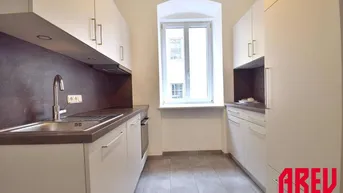 Expose WOHNEN IN URFAHR - 4 ZIMMERWOHNUNG - TOP 01