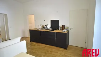 Expose SCHÖNE 2 ZIMMERWOHNUNG MIT BALKON IN DER SANDGASSE- TOP 04