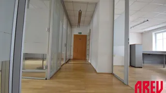 Expose JETZT ZUGREIFEN - IHR NEUES BÜRO IN URFAHR - B02