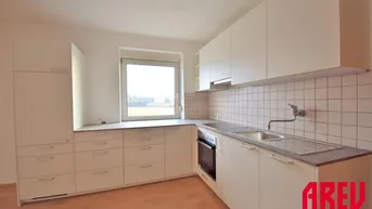 Expose 3,5 ZIMMER WOHNUNG IN RUHIGER GRÜNLAGE 