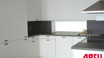 Expose WOHNEN AM WASSER - 2 ZIMMERWOHNUNG MIT LOGGIA - TOP 56
