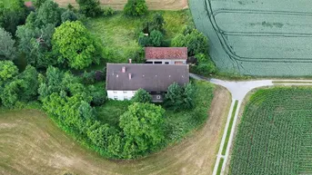 Expose COMING SOON - interessantes Sacherl mit ca. 38.000 m² Grünland