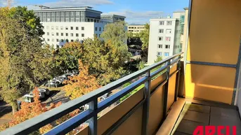 Expose ZENTRALE 1 ZIMMER CITY WOHNUNG MIT BALKON WIRD FREI!