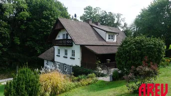 Expose Ein- bzw. Zweifamilienwohnhaus mit großzügigem "Wein"-Keller