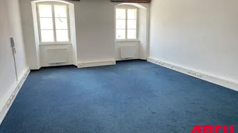 Expose Vielseitig nutzbare Bürofläche in bester Lage am Stadtplatz