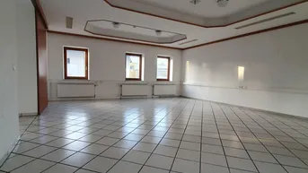 Expose helle Bürofläche im Zentrum von Ried/I.