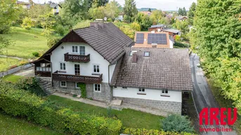 Expose Ein- bzw. Zweifamilienwohnhaus in Aussichtslage mit schönem Garten