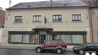 Expose WOHNHAUS IN ZENTRUMSLAGE MIT VIEL GRUND