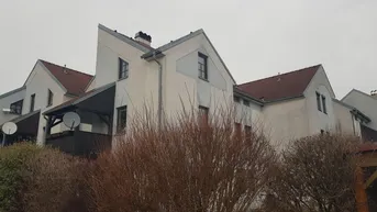 Expose TOLLE, GROSSZÜGIGE FAMILIENWOHNUNG IN RUHIGER WOHNLAGE