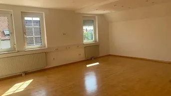 Expose Große Mietwohnung mit Gartennutzung in Bahnhofsnähe