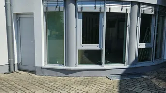Expose Geschäftsräume in der Bankfiliale zu mieten!
