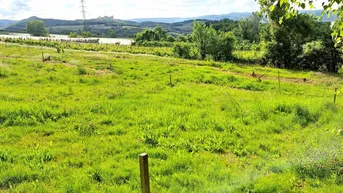 Expose BAUGRUNDSTÜCK MIT TOLLER AUSSICHT