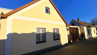 Expose Tolles Gesamtpaket! Zwei Wohnhäuser mit Garagen - befristet vermietet bis 31.12.2027