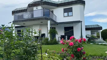 Expose Traumhafte Familienresidenz in Bestlage