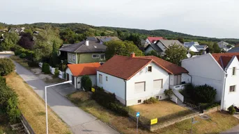 Expose Einfamilienhaus mit Doppelgarage ruhiger Lage mit Seeblick!!