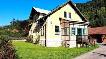 Expose IDYLLISCHES JAHRHUNDERTWENDEHAUS MIT STIL UND FLAIR