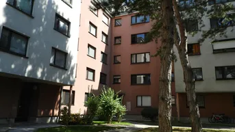 Expose Helle 3 Zimmer Wohnung, Nähe Liesinger Platz, günstige öffentliche Verkehrsanbindung!